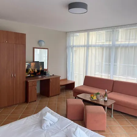 فندق Eco Palace بريمورسكو